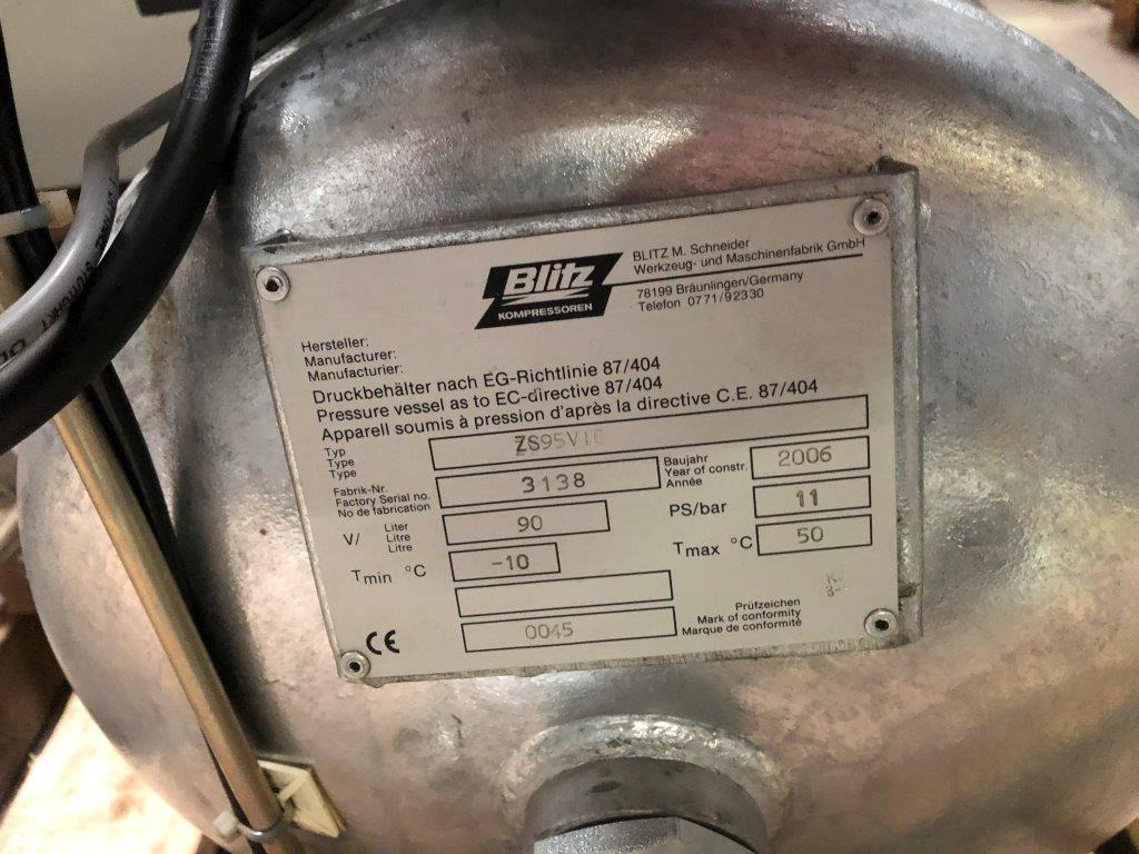 Blitz VXKE 304 - 90 Noise Enclosed Piston Compressor - Zračni kompresor: slika Blitz VXKE 304 - 90 Noise Enclosed Piston Compressor - Zračni kompresor Blitz VXKE 304 - 90 Noise Enclosed Piston Compressor - Zračni kompresor: slika Blitz VXKE 304 - 90 Noise Enclosed Piston Compressor - Zračni kompresor