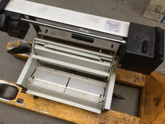 Fastbind R2 Manual Hot Glue Adhesive Binder - Stroj za uvez: slika Fastbind R2 Manual Hot Glue Adhesive Binder - Stroj za uvez Fastbind R2 Manual Hot Glue Adhesive Binder - Stroj za uvez: slika Fastbind R2 Manual Hot Glue Adhesive Binder - Stroj za uvez
