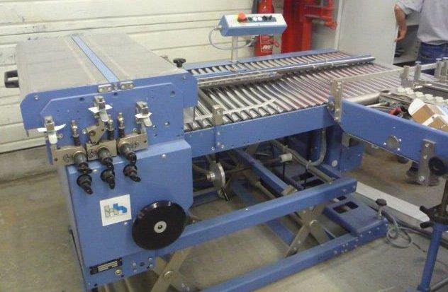 Flat pile feeder MBO F 76 Solo with independent drive for max. format of 72 x 102 cm and Cutting unit Herzog and Heymann H&H N 381 with Technifold Creasing tools - Tiskarski stroj: slika Flat pile feeder MBO F 76 Solo with independent drive for max. format of 72 x 102 cm and Cutting unit Herzog and Heymann H&H N 381 with Technifold Creasing tools - Tiskarski stroj Flat pile feeder MBO F 76 Solo with independent drive for max. format of 72 x 102 cm and Cutting unit Herzog and Heymann H&H N 381 with Technifold Creasing tools - Tiskarski stroj: slika Flat pile feeder MBO F 76 Solo with independent drive for max. format of 72 x 102 cm and Cutting unit Herzog and Heymann H&H N 381 with Technifold Creasing tools - Tiskarski stroj