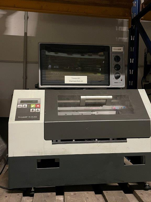 Industrial Marking System with PrintoLUX® Model PrintoLUX FB-30-Plus - Stroj za digitalni tisak: slika Industrial Marking System with PrintoLUX® Model PrintoLUX FB-30-Plus - Stroj za digitalni tisak Industrial Marking System with PrintoLUX® Model PrintoLUX FB-30-Plus - Stroj za digitalni tisak: slika Industrial Marking System with PrintoLUX® Model PrintoLUX FB-30-Plus - Stroj za digitalni tisak