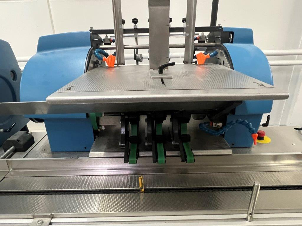 Inserting machine with foiling line Buhrs BB 1000 - Tiskarski stroj: slika Inserting machine with foiling line Buhrs BB 1000 - Tiskarski stroj Inserting machine with foiling line Buhrs BB 1000 - Tiskarski stroj: slika Inserting machine with foiling line Buhrs BB 1000 - Tiskarski stroj