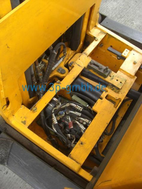 Jungheinrich ETV 214 AC Electric Reach Truck - Regalni viličar: slika Jungheinrich ETV 214 AC Electric Reach Truck - Regalni viličar Jungheinrich ETV 214 AC Electric Reach Truck - Regalni viličar: slika Jungheinrich ETV 214 AC Electric Reach Truck - Regalni viličar