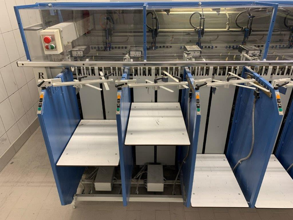 MKW UT with 20 gathering stations and stapling / folding / cutting unit - Tiskarski stroj: slika MKW UT with 20 gathering stations and stapling / folding / cutting unit - Tiskarski stroj MKW UT with 20 gathering stations and stapling / folding / cutting unit - Tiskarski stroj: slika MKW UT with 20 gathering stations and stapling / folding / cutting unit - Tiskarski stroj