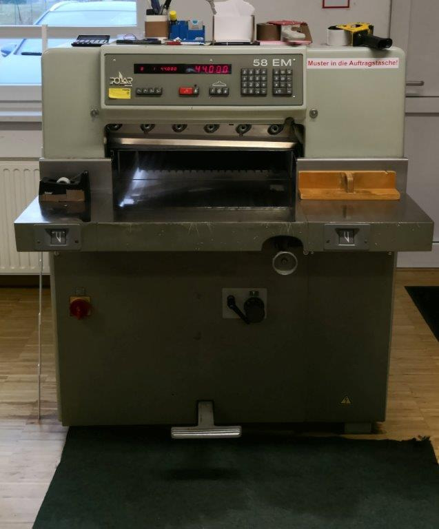 Polar 58 EM cutting machine - Stroj za rezanje papira: slika Polar 58 EM cutting machine - Stroj za rezanje papira Polar 58 EM cutting machine - Stroj za rezanje papira: slika Polar 58 EM cutting machine - Stroj za rezanje papira