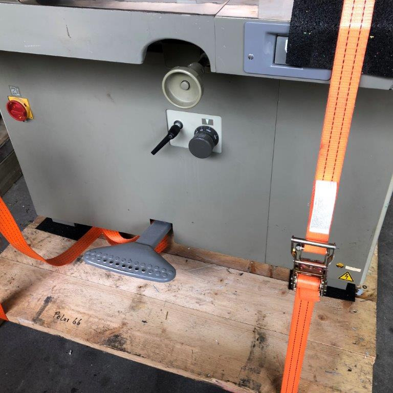 Polar 58 EM cutting machine - Stroj za rezanje papira: slika Polar 58 EM cutting machine - Stroj za rezanje papira Polar 58 EM cutting machine - Stroj za rezanje papira: slika Polar 58 EM cutting machine - Stroj za rezanje papira