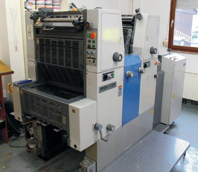 Offset stroj Two colors Ryobi 512 H: slika Offset stroj Two colors Ryobi 512 H
