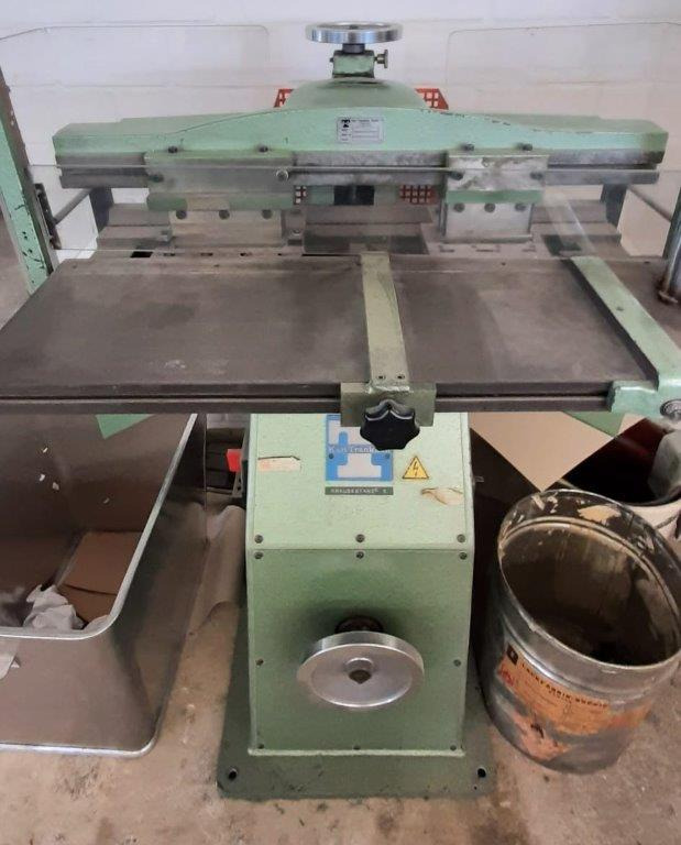 Universal punching machine Karl Tränklein USM 900 with special tool for cardboard box punching - Tiskarski stroj: slika Universal punching machine Karl Tränklein USM 900 with special tool for cardboard box punching - Tiskarski stroj Universal punching machine Karl Tränklein USM 900 with special tool for cardboard box punching - Tiskarski stroj: slika Universal punching machine Karl Tränklein USM 900 with special tool for cardboard box punching - Tiskarski stroj