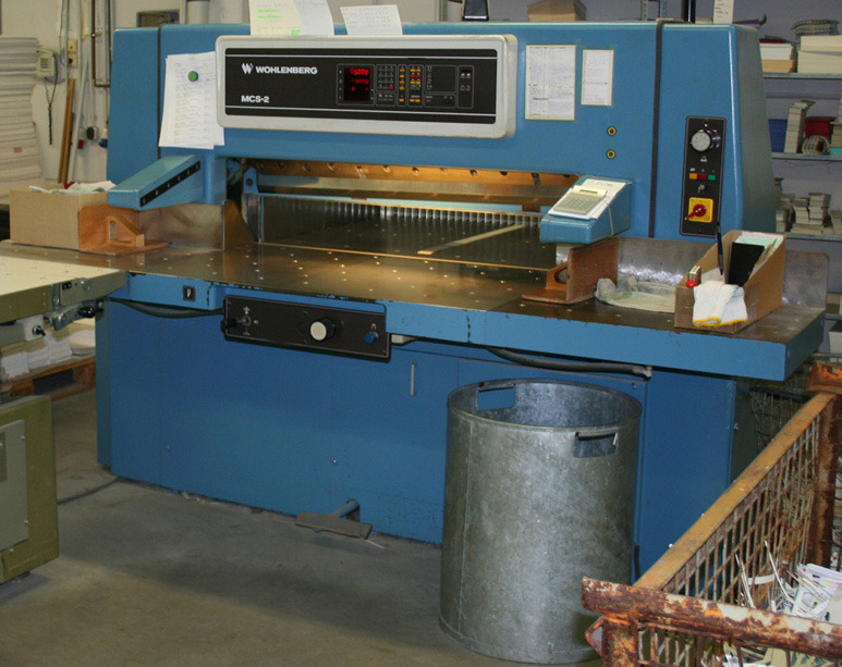 Wohlenberg 115 MCS-2 cutting machine - Stroj za rezanje papira: slika Wohlenberg 115 MCS-2 cutting machine - Stroj za rezanje papira Wohlenberg 115 MCS-2 cutting machine - Stroj za rezanje papira: slika Wohlenberg 115 MCS-2 cutting machine - Stroj za rezanje papira
