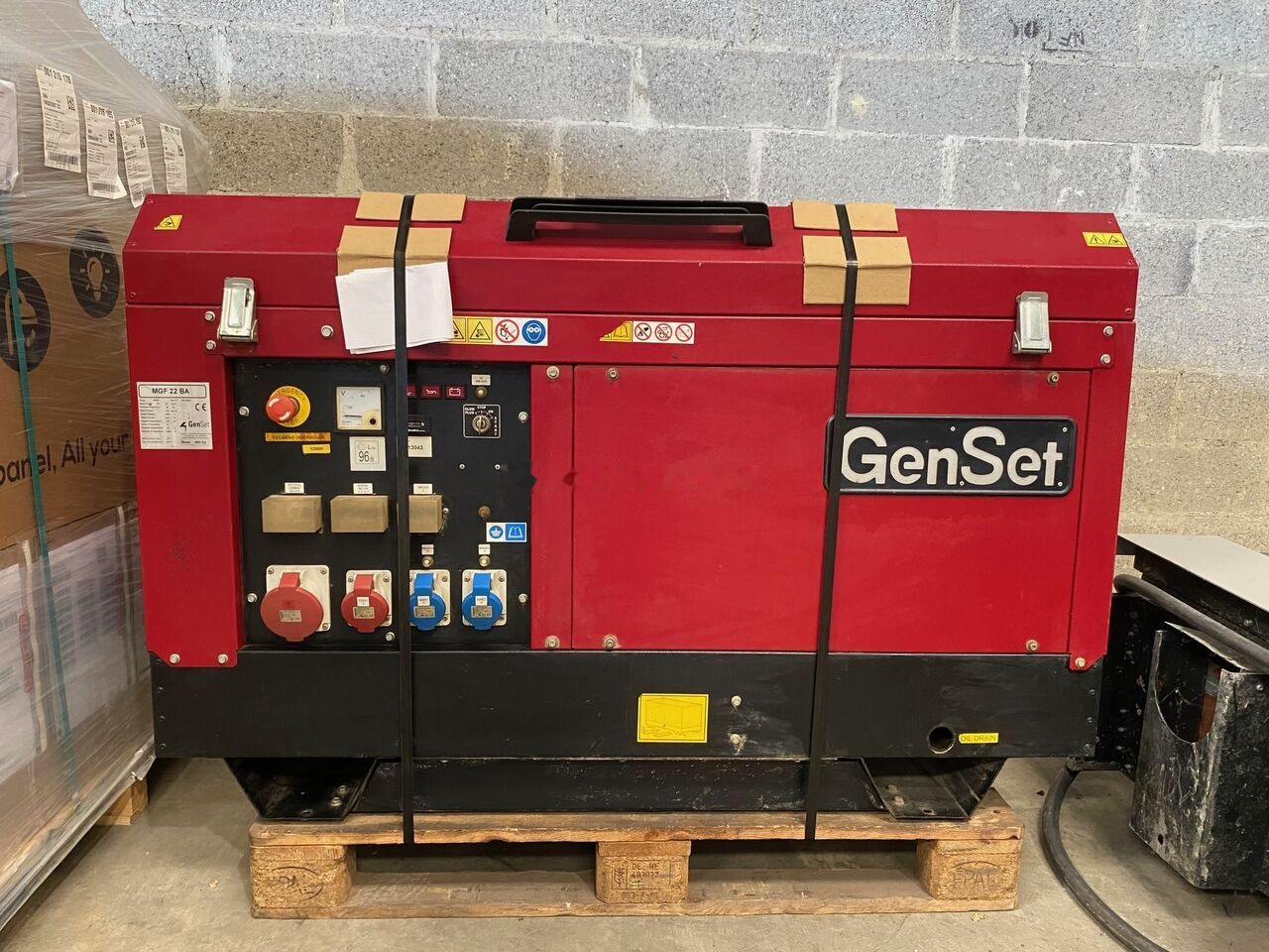 GenSet 20 kVa Yanmar - Generatorski set: slika GenSet 20 kVa Yanmar - Generatorski set GenSet 20 kVa Yanmar - Generatorski set: slika GenSet 20 kVa Yanmar - Generatorski set