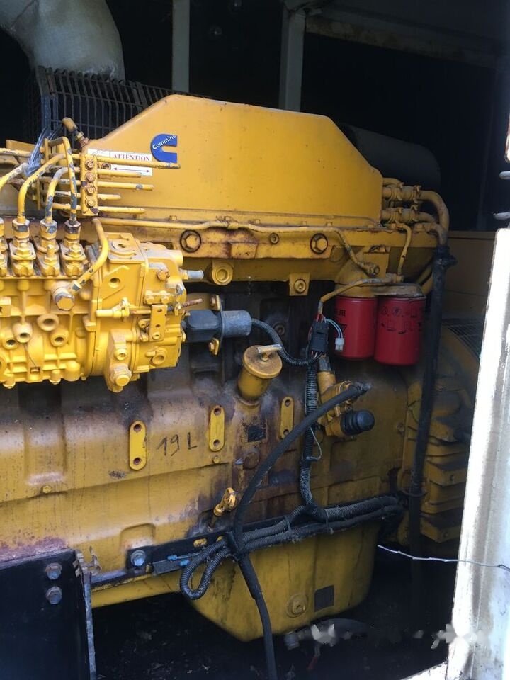 SDMO 200 kVa Cummins - Generatorski set: slika SDMO 200 kVa Cummins - Generatorski set SDMO 200 kVa Cummins - Generatorski set: slika SDMO 200 kVa Cummins - Generatorski set