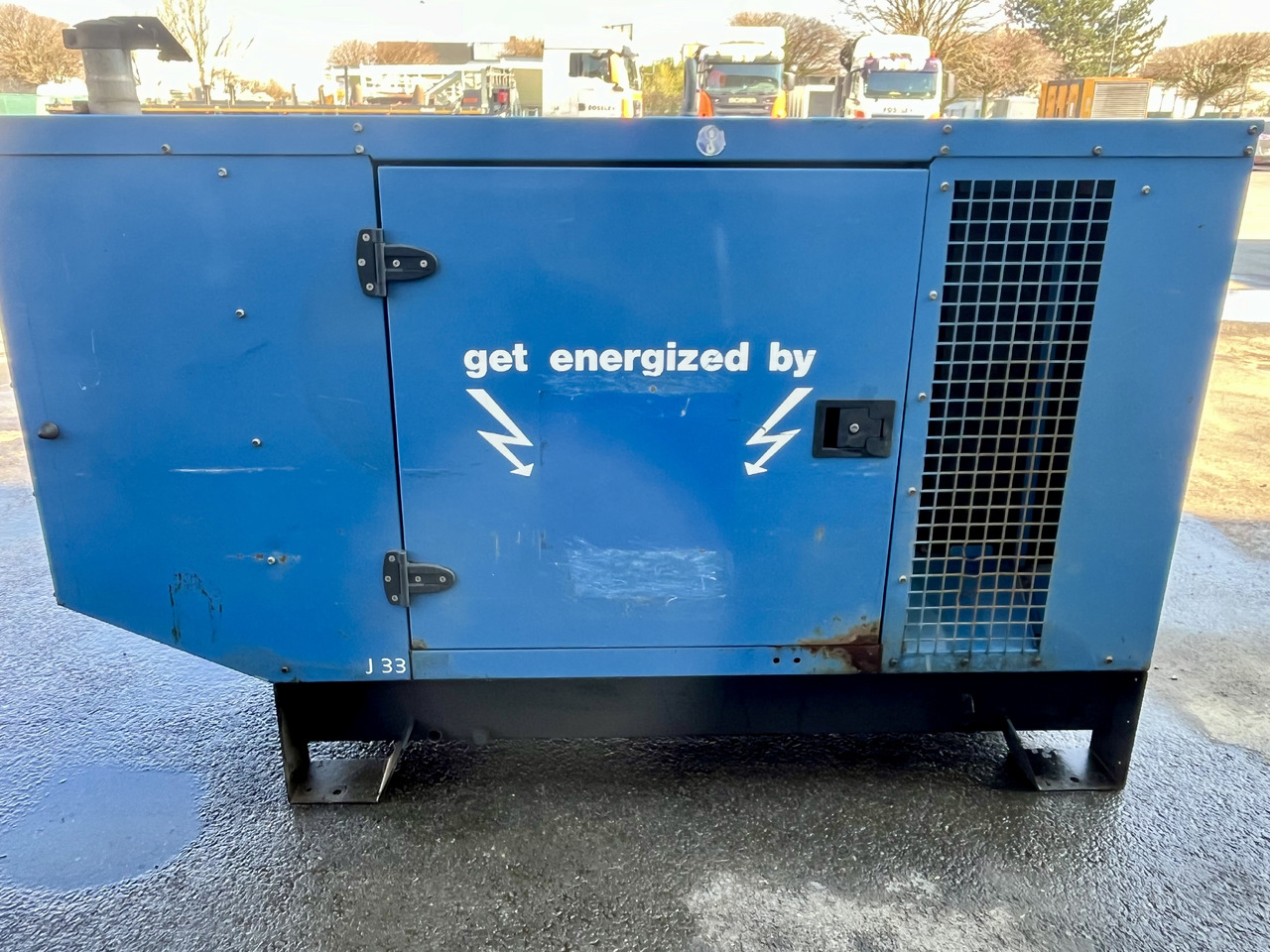 SDMO 33 kVa diesel John Deere - Generatorski set: slika SDMO 33 kVa diesel John Deere - Generatorski set SDMO 33 kVa diesel John Deere - Generatorski set: slika SDMO 33 kVa diesel John Deere - Generatorski set