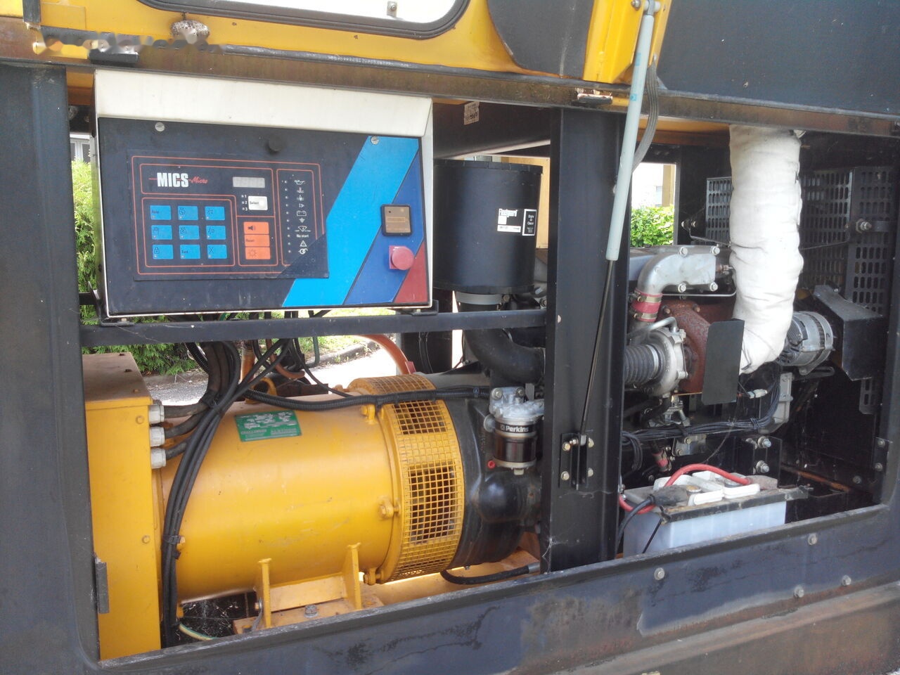 SDMO DAP 110 kVa - Generatorski set: slika SDMO DAP 110 kVa - Generatorski set SDMO DAP 110 kVa - Generatorski set: slika SDMO DAP 110 kVa - Generatorski set