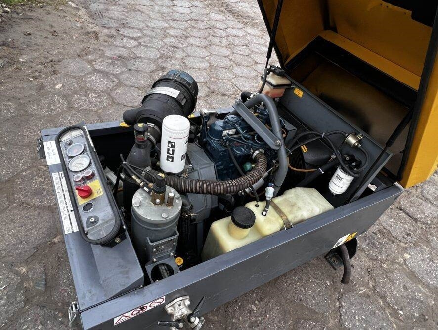 Atlas Copco Kompresor XAS47 - Zračni kompresor: slika Atlas Copco Kompresor XAS47 - Zračni kompresor Atlas Copco Kompresor XAS47 - Zračni kompresor: slika Atlas Copco Kompresor XAS47 - Zračni kompresor
