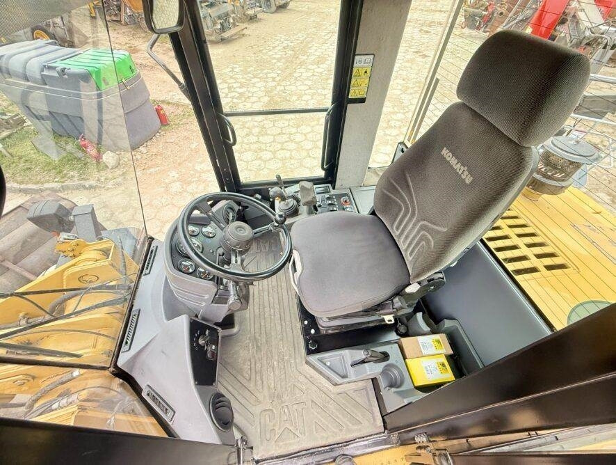 Zakup CAT 914G  CAT 914G: slika Zakup CAT 914G  CAT 914G