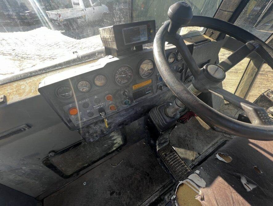 Cestovni valjak Dynapac CC422 A/C: slika Cestovni valjak Dynapac CC422 A/C