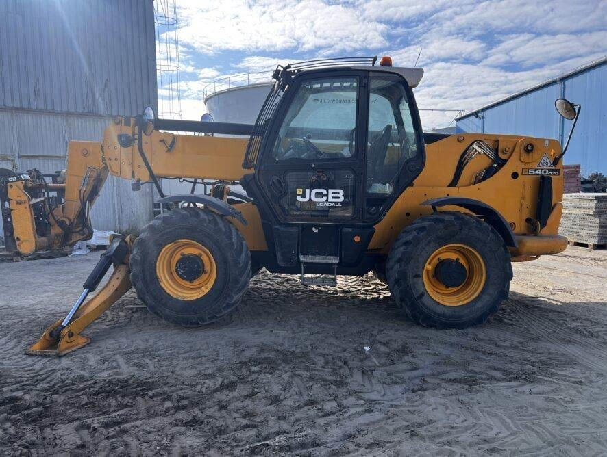 Teleskopski rukovatelj JCB 540-170: slika Teleskopski rukovatelj JCB 540-170