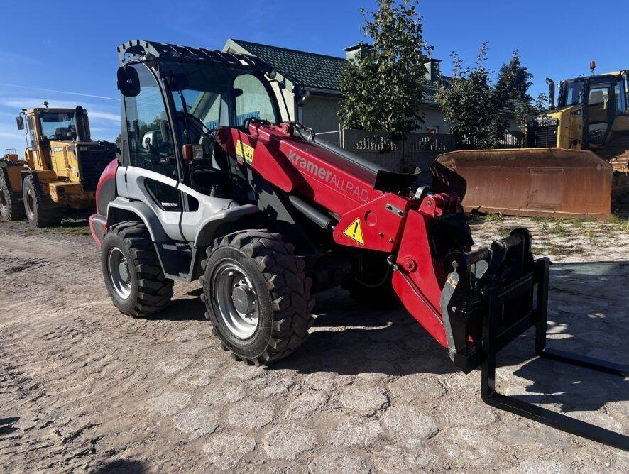 Kramer 780T Telescop - Teleskopski utovarivač na kotačima: slika Kramer 780T Telescop - Teleskopski utovarivač na kotačima Kramer 780T Telescop - Teleskopski utovarivač na kotačima: slika Kramer 780T Telescop - Teleskopski utovarivač na kotačima