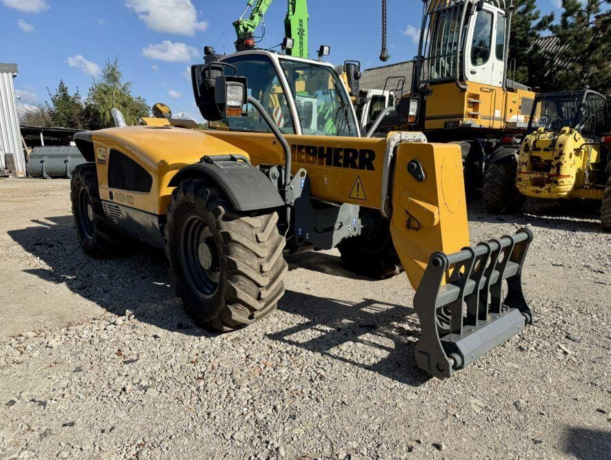Liebherr TL451-13 - Teleskopski rukovatelj: slika Liebherr TL451-13 - Teleskopski rukovatelj Liebherr TL451-13 - Teleskopski rukovatelj: slika Liebherr TL451-13 - Teleskopski rukovatelj