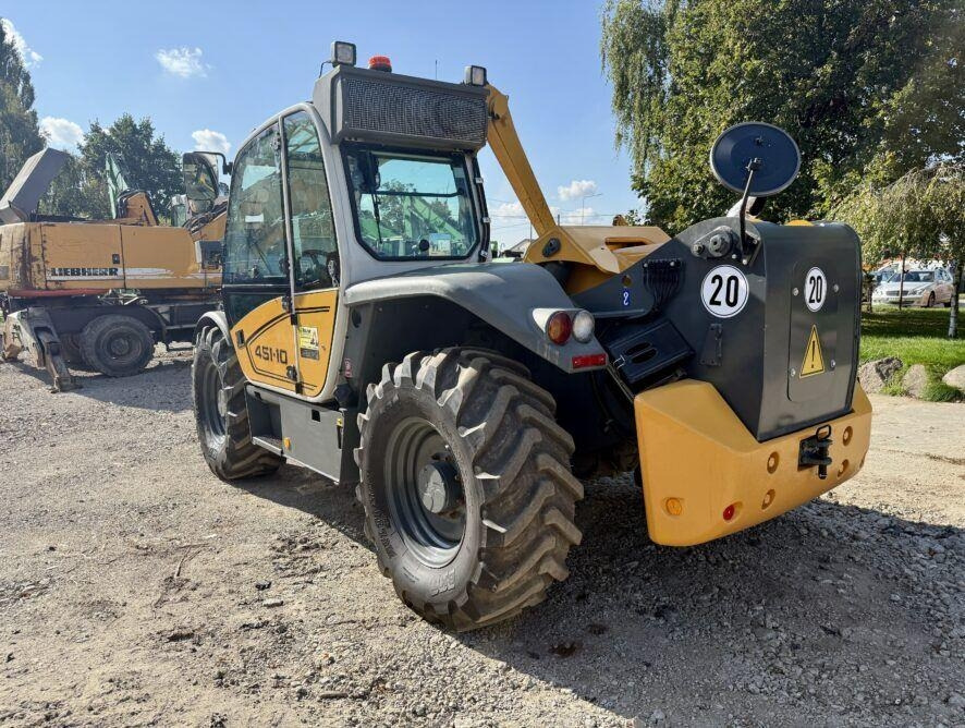 Liebherr TL451-13 - Teleskopski rukovatelj: slika Liebherr TL451-13 - Teleskopski rukovatelj Liebherr TL451-13 - Teleskopski rukovatelj: slika Liebherr TL451-13 - Teleskopski rukovatelj