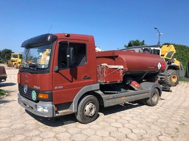 Mercedes-Benz Atego 818 5000l aircraft tank aviation airport - Kamion cisterna: slika Mercedes-Benz Atego 818 5000l aircraft tank aviation airport - Kamion cisterna Mercedes-Benz Atego 818 5000l aircraft tank aviation airport - Kamion cisterna: slika Mercedes-Benz Atego 818 5000l aircraft tank aviation airport - Kamion cisterna