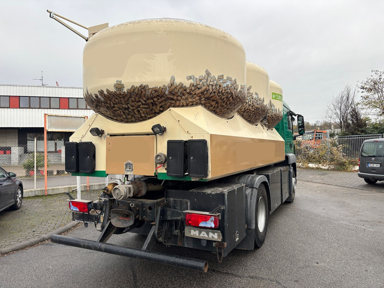 MAN TGS 18.440 Silo/Waage/Kompressor/40m Schlauch - Kamion cisterna: slika MAN TGS 18.440 Silo/Waage/Kompressor/40m Schlauch - Kamion cisterna MAN TGS 18.440 Silo/Waage/Kompressor/40m Schlauch - Kamion cisterna: slika MAN TGS 18.440 Silo/Waage/Kompressor/40m Schlauch - Kamion cisterna