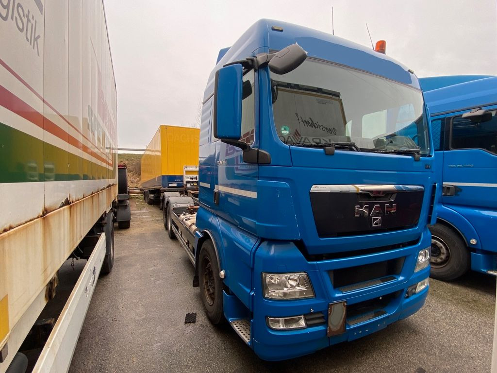 MAN TGX 26.440 EEV /Retarder/Lift/StandHei/2 Stück - Transporter kontejnera/ Kamion s izmjenjivim sanducima: slika MAN TGX 26.440 EEV /Retarder/Lift/StandHei/2 Stück - Transporter kontejnera/ Kamion s izmjenjivim sanducima MAN TGX 26.440 EEV /Retarder/Lift/StandHei/2 Stück - Transporter kontejnera/ Kamion s izmjenjivim sanducima: slika MAN TGX 26.440 EEV /Retarder/Lift/StandHei/2 Stück - Transporter kontejnera/ Kamion s izmjenjivim sanducima