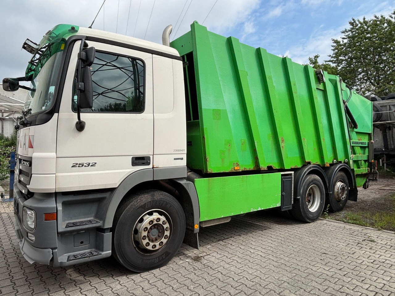 Mercedes-Benz 2532L EU5/Zöller Schüttung/VarioPress/Blatt-Luft - Kamion za odvoz smeća: slika Mercedes-Benz 2532L EU5/Zöller Schüttung/VarioPress/Blatt-Luft - Kamion za odvoz smeća Mercedes-Benz 2532L EU5/Zöller Schüttung/VarioPress/Blatt-Luft - Kamion za odvoz smeća: slika Mercedes-Benz 2532L EU5/Zöller Schüttung/VarioPress/Blatt-Luft - Kamion za odvoz smeća