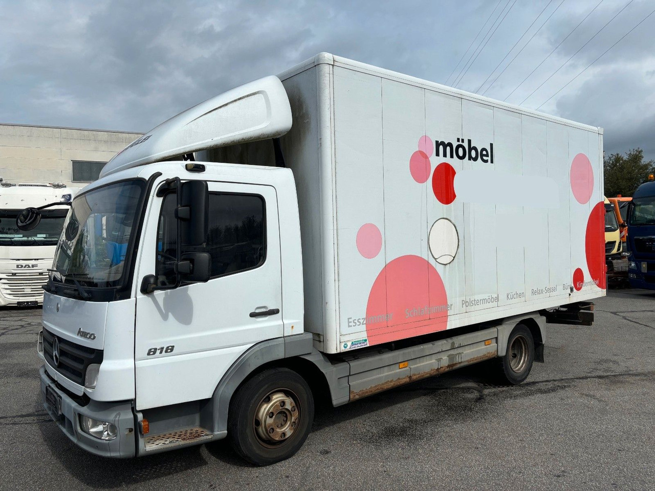 Mercedes-Benz Atego 818 Kurze Radstand Blattfederung - Dostavno vozilo sa zatvorenim sandukom: slika Mercedes-Benz Atego 818 Kurze Radstand Blattfederung - Dostavno vozilo sa zatvorenim sandukom Mercedes-Benz Atego 818 Kurze Radstand Blattfederung - Dostavno vozilo sa zatvorenim sandukom: slika Mercedes-Benz Atego 818 Kurze Radstand Blattfederung - Dostavno vozilo sa zatvorenim sandukom