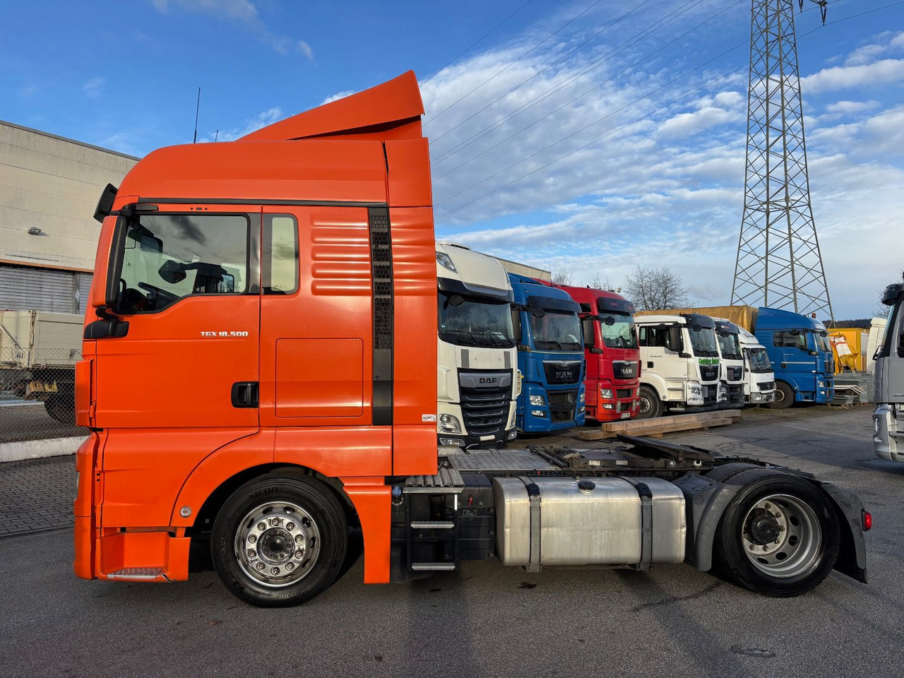 MAN TGX 18.500 XXL HUBSATTELLKUPLUNG - Tegljač: slika MAN TGX 18.500 XXL HUBSATTELLKUPLUNG - Tegljač MAN TGX 18.500 XXL HUBSATTELLKUPLUNG - Tegljač: slika MAN TGX 18.500 XXL HUBSATTELLKUPLUNG - Tegljač