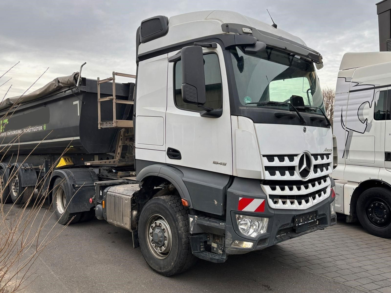 Mercedes-Benz MP V 1845 4x4/Retarder/Kipphydraulik - Tegljač: slika Mercedes-Benz MP V 1845 4x4/Retarder/Kipphydraulik - Tegljač Mercedes-Benz MP V 1845 4x4/Retarder/Kipphydraulik - Tegljač: slika Mercedes-Benz MP V 1845 4x4/Retarder/Kipphydraulik - Tegljač