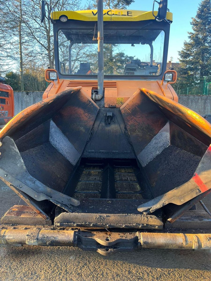 Finišer za asfalt Vögele SUPER 1800-3i Vögele SUPER 1800-3i: slika Finišer za asfalt Vögele SUPER 1800-3i Vögele SUPER 1800-3i Finišer za asfalt Vögele SUPER 1800-3i Vögele SUPER 1800-3i: slika Finišer za asfalt Vögele SUPER 1800-3i Vögele SUPER 1800-3i