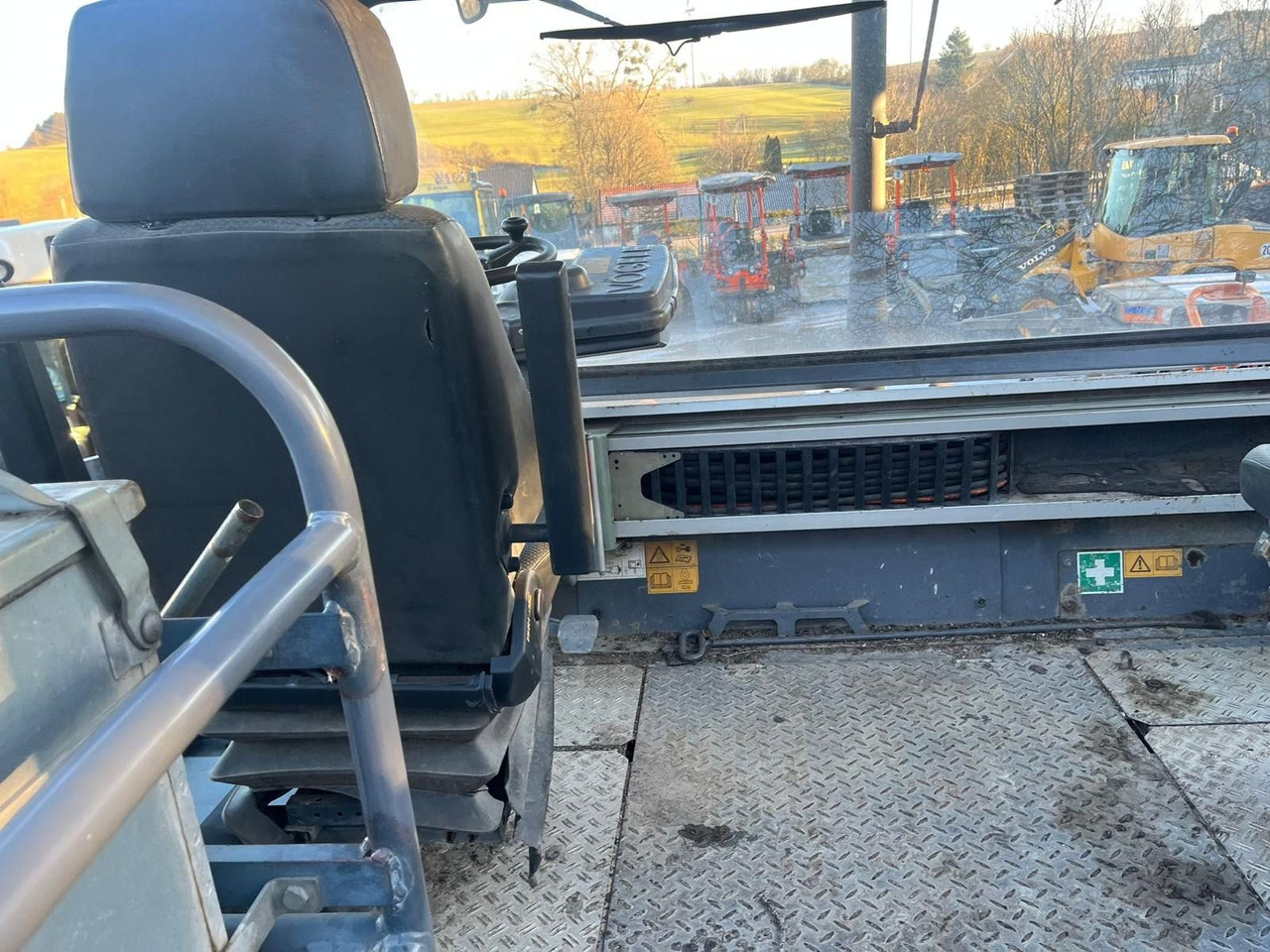 Finišer za asfalt Vögele SUPER 1800-3i Vögele SUPER 1800-3i: slika Finišer za asfalt Vögele SUPER 1800-3i Vögele SUPER 1800-3i Finišer za asfalt Vögele SUPER 1800-3i Vögele SUPER 1800-3i: slika Finišer za asfalt Vögele SUPER 1800-3i Vögele SUPER 1800-3i