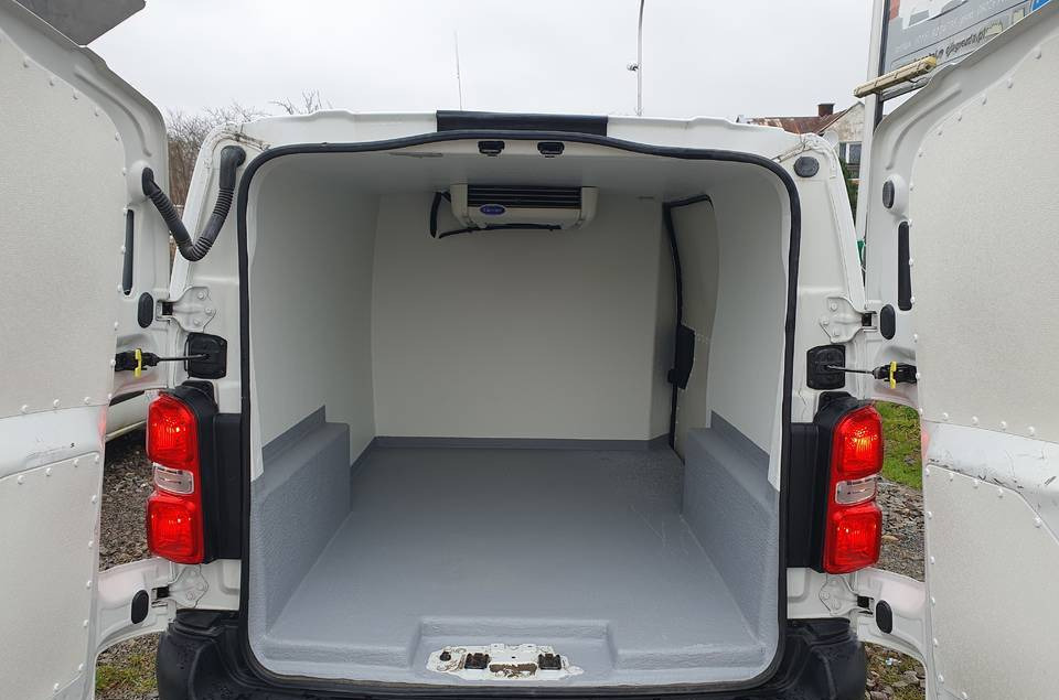 Citroen JUMPY CHLODNIA MROZNIA CARRIER+230V KLIMA EURO6 - Dostavno vozilo hladnjača: slika Citroen JUMPY CHLODNIA MROZNIA CARRIER+230V KLIMA EURO6 - Dostavno vozilo hladnjača Citroen JUMPY CHLODNIA MROZNIA CARRIER+230V KLIMA EURO6 - Dostavno vozilo hladnjača: slika Citroen JUMPY CHLODNIA MROZNIA CARRIER+230V KLIMA EURO6 - Dostavno vozilo hladnjača