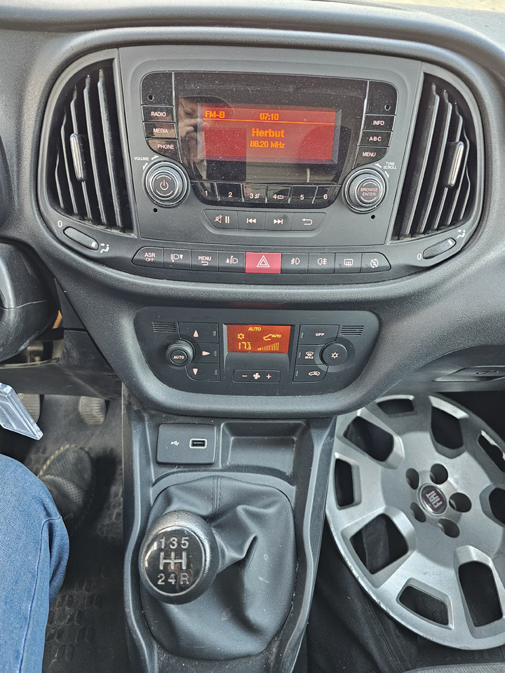 FIAT DOBLO LONG CHLODNIA carrier+230v KLIMA EURO6 - Dostavno vozilo hladnjača: slika FIAT DOBLO LONG CHLODNIA carrier+230v KLIMA EURO6 - Dostavno vozilo hladnjača FIAT DOBLO LONG CHLODNIA carrier+230v KLIMA EURO6 - Dostavno vozilo hladnjača: slika FIAT DOBLO LONG CHLODNIA carrier+230v KLIMA EURO6 - Dostavno vozilo hladnjača