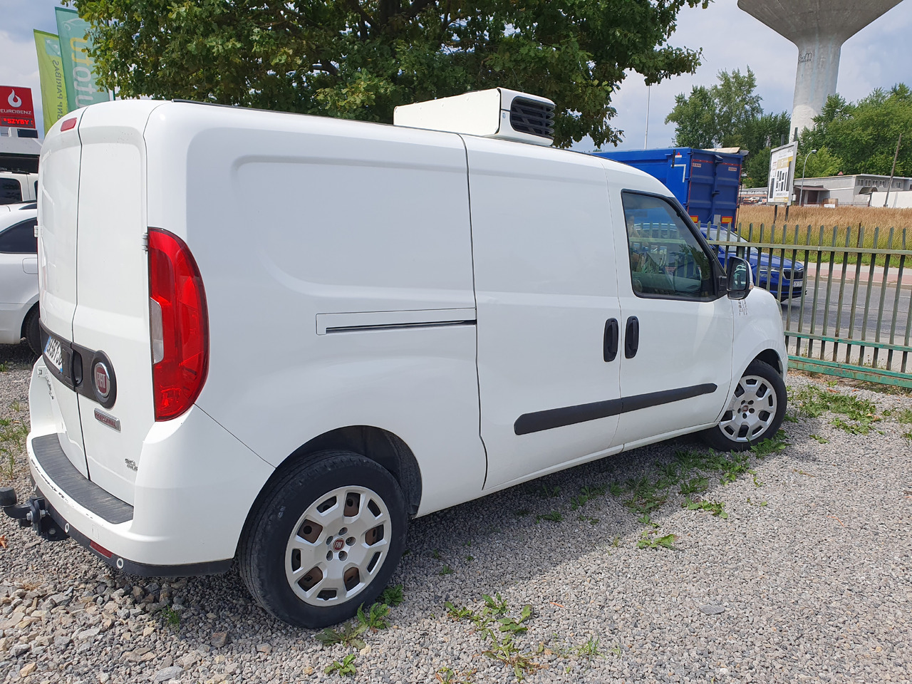 FIAT DOBLO LONG CHLODNIA carrier KLIMA EURO6 - Dostavno vozilo hladnjača: slika FIAT DOBLO LONG CHLODNIA carrier KLIMA EURO6 - Dostavno vozilo hladnjača FIAT DOBLO LONG CHLODNIA carrier KLIMA EURO6 - Dostavno vozilo hladnjača: slika FIAT DOBLO LONG CHLODNIA carrier KLIMA EURO6 - Dostavno vozilo hladnjača