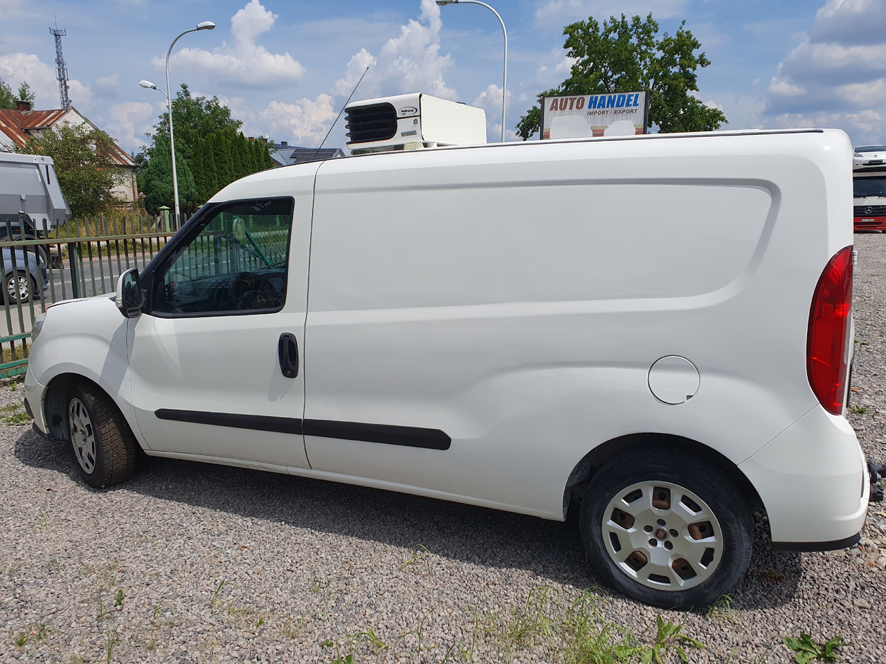 FIAT DOBLO LONG CHLODNIA carrier KLIMA EURO6 - Dostavno vozilo hladnjača: slika FIAT DOBLO LONG CHLODNIA carrier KLIMA EURO6 - Dostavno vozilo hladnjača FIAT DOBLO LONG CHLODNIA carrier KLIMA EURO6 - Dostavno vozilo hladnjača: slika FIAT DOBLO LONG CHLODNIA carrier KLIMA EURO6 - Dostavno vozilo hladnjača
