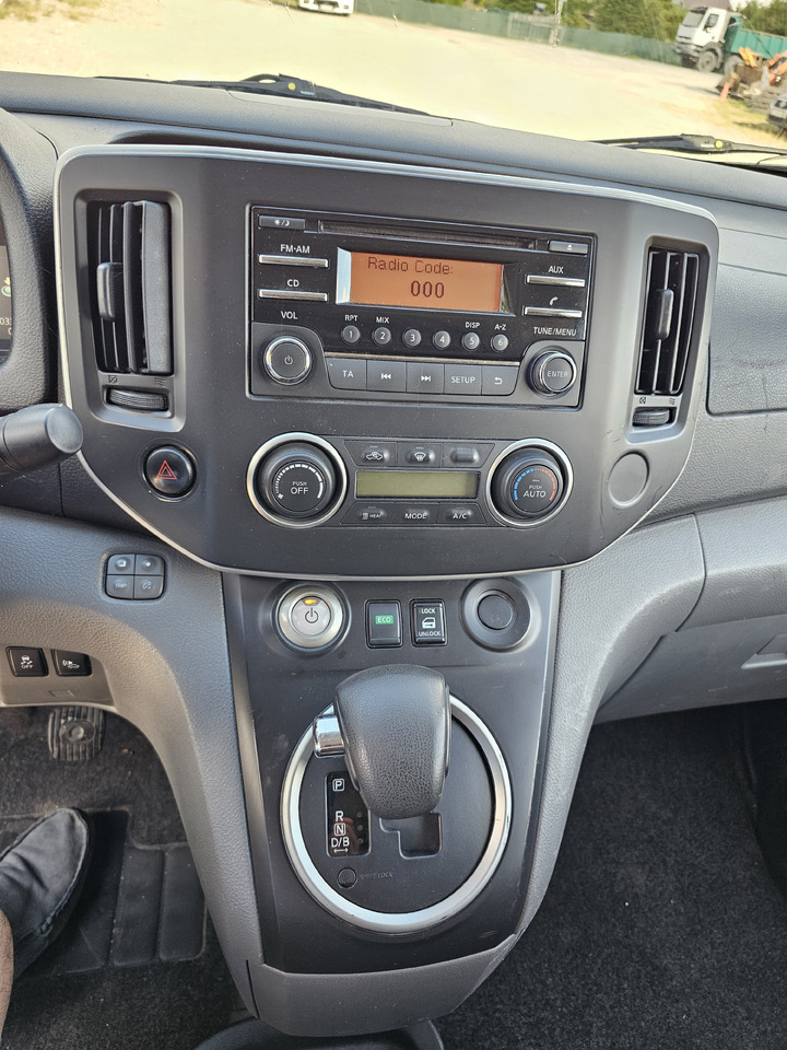 Mali kombi, Električno dostavno vozilo NISSAN E-NV200  ELEKTRYCZNY 40 KV 250 km  KLIMA KAMERA [ Copy ]: slika Mali kombi, Električno dostavno vozilo NISSAN E-NV200  ELEKTRYCZNY 40 KV 250 km  KLIMA KAMERA [ Copy ]