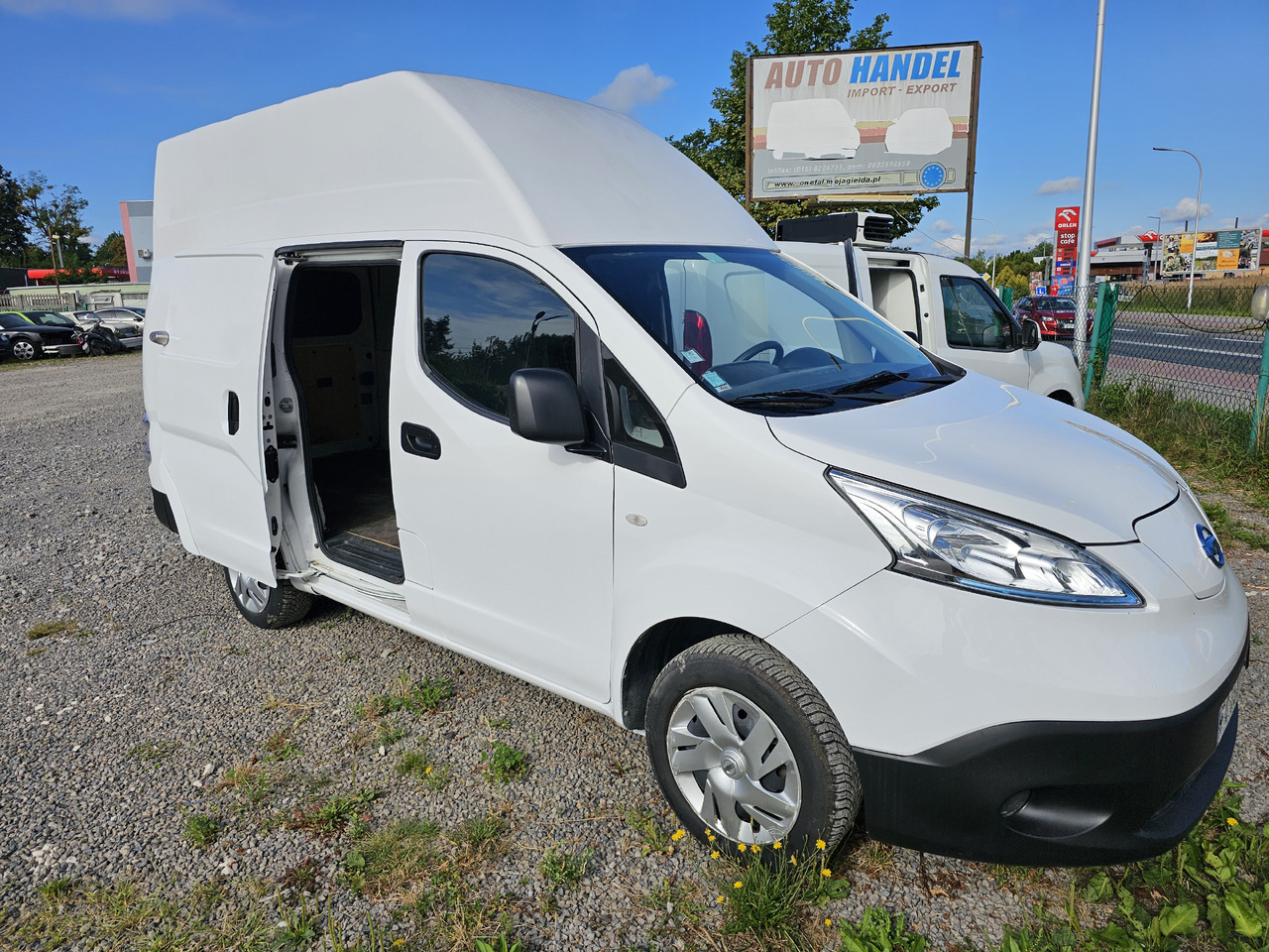 Mali kombi, Električno dostavno vozilo NISSAN E-NV200  ELEKTRYCZNY 40 KV 250 km  KLIMA KAMERA [ Copy ]: slika Mali kombi, Električno dostavno vozilo NISSAN E-NV200  ELEKTRYCZNY 40 KV 250 km  KLIMA KAMERA [ Copy ]