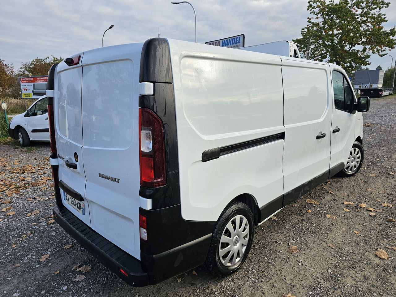 RENAULT TRAFIC MAXI LONG CHLODNIA MROZNIA CARRIER+230V KLIMA NAVI KAMERA EURO6 - Dostavno vozilo hladnjača: slika RENAULT TRAFIC MAXI LONG CHLODNIA MROZNIA CARRIER+230V KLIMA NAVI KAMERA EURO6 - Dostavno vozilo hladnjača RENAULT TRAFIC MAXI LONG CHLODNIA MROZNIA CARRIER+230V KLIMA NAVI KAMERA EURO6 - Dostavno vozilo hladnjača: slika RENAULT TRAFIC MAXI LONG CHLODNIA MROZNIA CARRIER+230V KLIMA NAVI KAMERA EURO6 - Dostavno vozilo hladnjača
