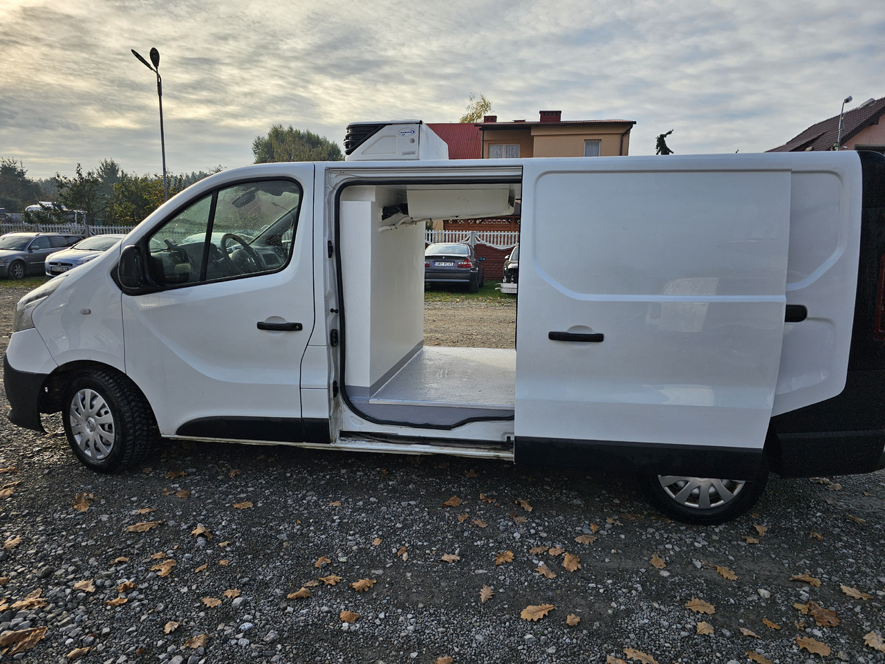 RENAULT TRAFIC MAXI LONG CHLODNIA MROZNIA CARRIER+230V KLIMA NAVI KAMERA EURO6 - Dostavno vozilo hladnjača: slika RENAULT TRAFIC MAXI LONG CHLODNIA MROZNIA CARRIER+230V KLIMA NAVI KAMERA EURO6 - Dostavno vozilo hladnjača RENAULT TRAFIC MAXI LONG CHLODNIA MROZNIA CARRIER+230V KLIMA NAVI KAMERA EURO6 - Dostavno vozilo hladnjača: slika RENAULT TRAFIC MAXI LONG CHLODNIA MROZNIA CARRIER+230V KLIMA NAVI KAMERA EURO6 - Dostavno vozilo hladnjača