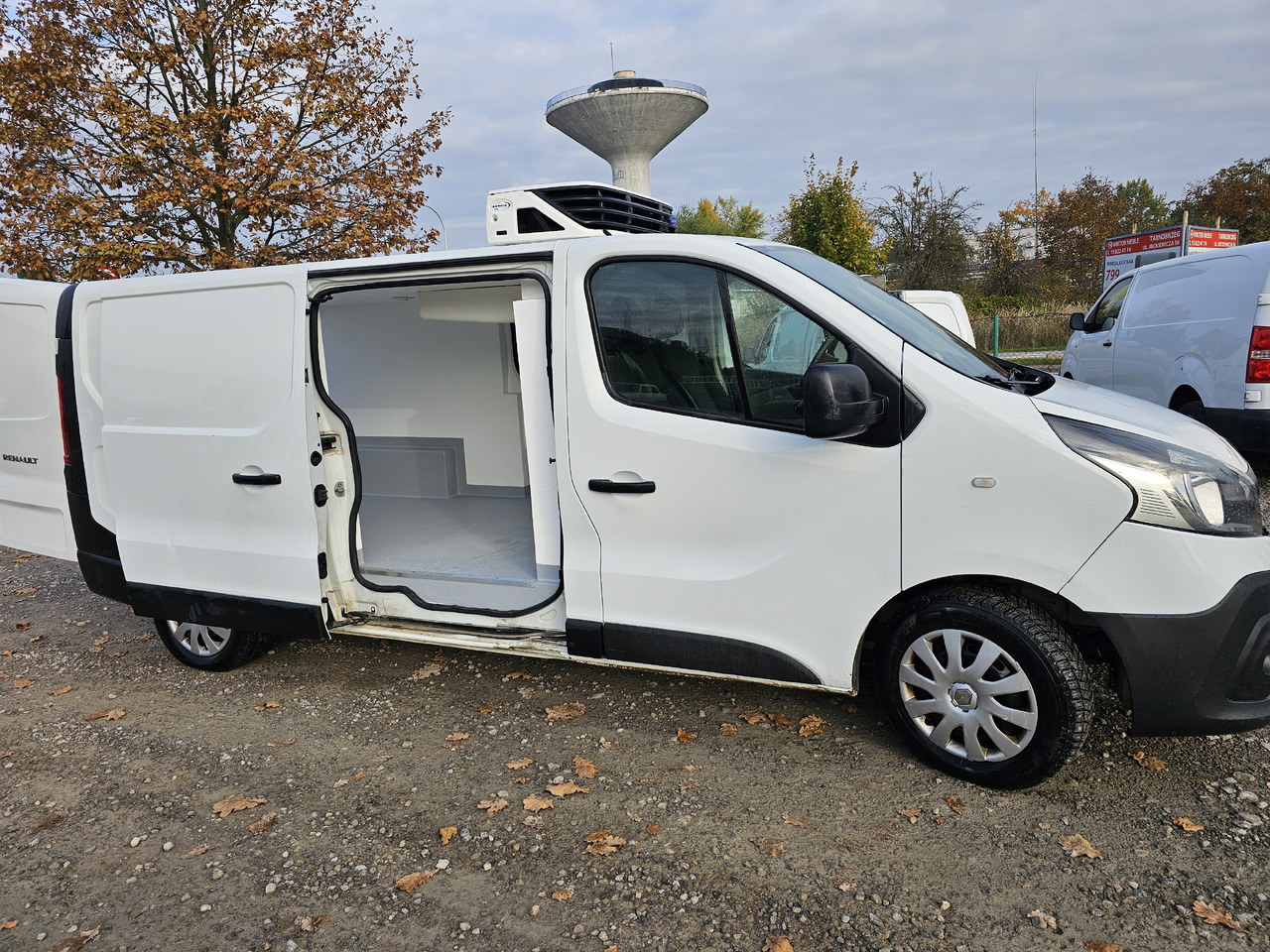 RENAULT TRAFIC MAXI LONG CHLODNIA MROZNIA CARRIER+230V KLIMA NAVI KAMERA EURO6 - Dostavno vozilo hladnjača: slika RENAULT TRAFIC MAXI LONG CHLODNIA MROZNIA CARRIER+230V KLIMA NAVI KAMERA EURO6 - Dostavno vozilo hladnjača RENAULT TRAFIC MAXI LONG CHLODNIA MROZNIA CARRIER+230V KLIMA NAVI KAMERA EURO6 - Dostavno vozilo hladnjača: slika RENAULT TRAFIC MAXI LONG CHLODNIA MROZNIA CARRIER+230V KLIMA NAVI KAMERA EURO6 - Dostavno vozilo hladnjača