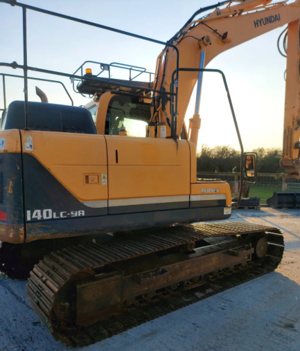 HYUNDAI R140LC-9A - Bager: slika HYUNDAI R140LC-9A - Bager HYUNDAI R140LC-9A - Bager: slika HYUNDAI R140LC-9A - Bager
