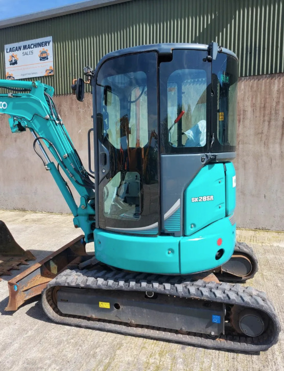 KOBELCO SK28SR-6 - Mini bager: slika KOBELCO SK28SR-6 - Mini bager KOBELCO SK28SR-6 - Mini bager: slika KOBELCO SK28SR-6 - Mini bager