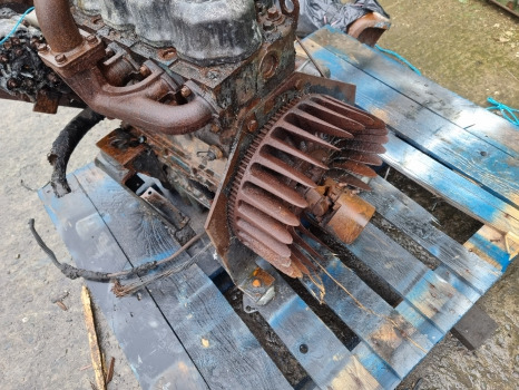 Bobcat 645 Complete Engine For Parts 1732cc - Motor: slika Bobcat 645 Complete Engine For Parts 1732cc - Motor Bobcat 645 Complete Engine For Parts 1732cc - Motor: slika Bobcat 645 Complete Engine For Parts 1732cc - Motor
