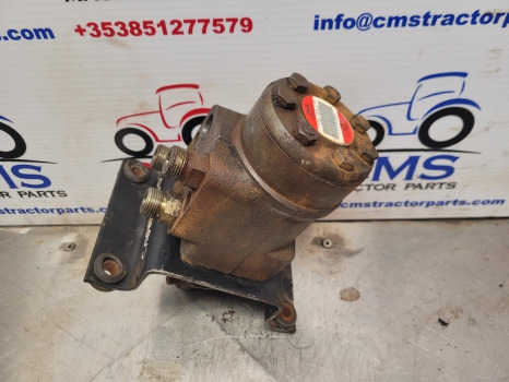 Case 5140, 5250 Steering Orbital Unit Valve Ospc 160 Lsr, 150-2824, 1346098c1 - Upravljački mehanizam: slika Case 5140, 5250 Steering Orbital Unit Valve Ospc 160 Lsr, 150-2824, 1346098c1 - Upravljački mehanizam Case 5140, 5250 Steering Orbital Unit Valve Ospc 160 Lsr, 150-2824, 1346098c1 - Upravljački mehanizam: slika Case 5140, 5250 Steering Orbital Unit Valve Ospc 160 Lsr, 150-2824, 1346098c1 - Upravljački mehanizam