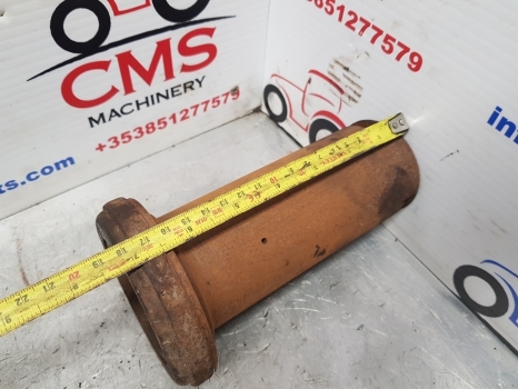 Case David Brown 1690, 1594, 1694, 1590 Clutch Release Bearing Carrier K200355 - Kvačilo i dijelovi za Poljoprivredni strojevi: slika Case David Brown 1690, 1594, 1694, 1590 Clutch Release Bearing Carrier K200355 - Kvačilo i dijelovi za Poljoprivredni strojevi Case David Brown 1690, 1594, 1694, 1590 Clutch Release Bearing Carrier K200355 - Kvačilo i dijelovi za Poljoprivredni strojevi: slika Case David Brown 1690, 1594, 1694, 1590 Clutch Release Bearing Carrier K200355 - Kvačilo i dijelovi za Poljoprivredni strojevi