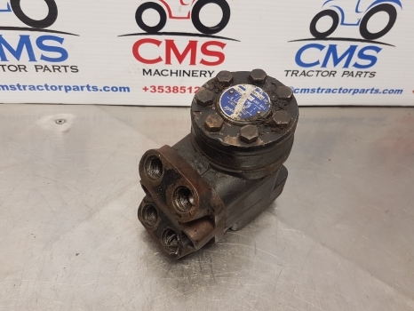 Case David Brown 990, 885 Orbital Motor, Valve K207419, K946083, 150-1051 - Upravljački mehanizam za Traktor: slika Case David Brown 990, 885 Orbital Motor, Valve K207419, K946083, 150-1051 - Upravljački mehanizam za Traktor Case David Brown 990, 885 Orbital Motor, Valve K207419, K946083, 150-1051 - Upravljački mehanizam za Traktor: slika Case David Brown 990, 885 Orbital Motor, Valve K207419, K946083, 150-1051 - Upravljački mehanizam za Traktor