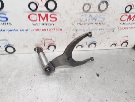 Case International 956, 1056 Rear Axle Differential Fork 3230701r91, 2706178r93 - Stražnja osovina za Traktor: slika Case International 956, 1056 Rear Axle Differential Fork 3230701r91, 2706178r93 - Stražnja osovina za Traktor Case International 956, 1056 Rear Axle Differential Fork 3230701r91, 2706178r93 - Stražnja osovina za Traktor: slika Case International 956, 1056 Rear Axle Differential Fork 3230701r91, 2706178r93 - Stražnja osovina za Traktor