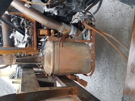 Case Maxxum 115, 125, 145 Steyr Profi 4115, 4125 Engine Exhaust Muffler 47828013 - Prigušni lonac za Traktor: slika Case Maxxum 115, 125, 145 Steyr Profi 4115, 4125 Engine Exhaust Muffler 47828013 - Prigušni lonac za Traktor Case Maxxum 115, 125, 145 Steyr Profi 4115, 4125 Engine Exhaust Muffler 47828013 - Prigušni lonac za Traktor: slika Case Maxxum 115, 125, 145 Steyr Profi 4115, 4125 Engine Exhaust Muffler 47828013 - Prigušni lonac za Traktor