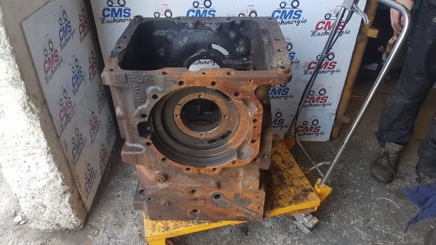 Case Mx And Mxc Rear Axle Housing 220169a1 - Stražnja osovina za Traktor: slika Case Mx And Mxc Rear Axle Housing 220169a1 - Stražnja osovina za Traktor Case Mx And Mxc Rear Axle Housing 220169a1 - Stražnja osovina za Traktor: slika Case Mx And Mxc Rear Axle Housing 220169a1 - Stražnja osovina za Traktor